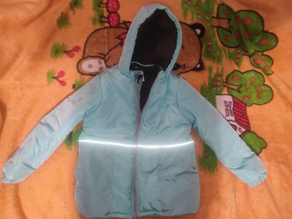 Курточка для дівчинки