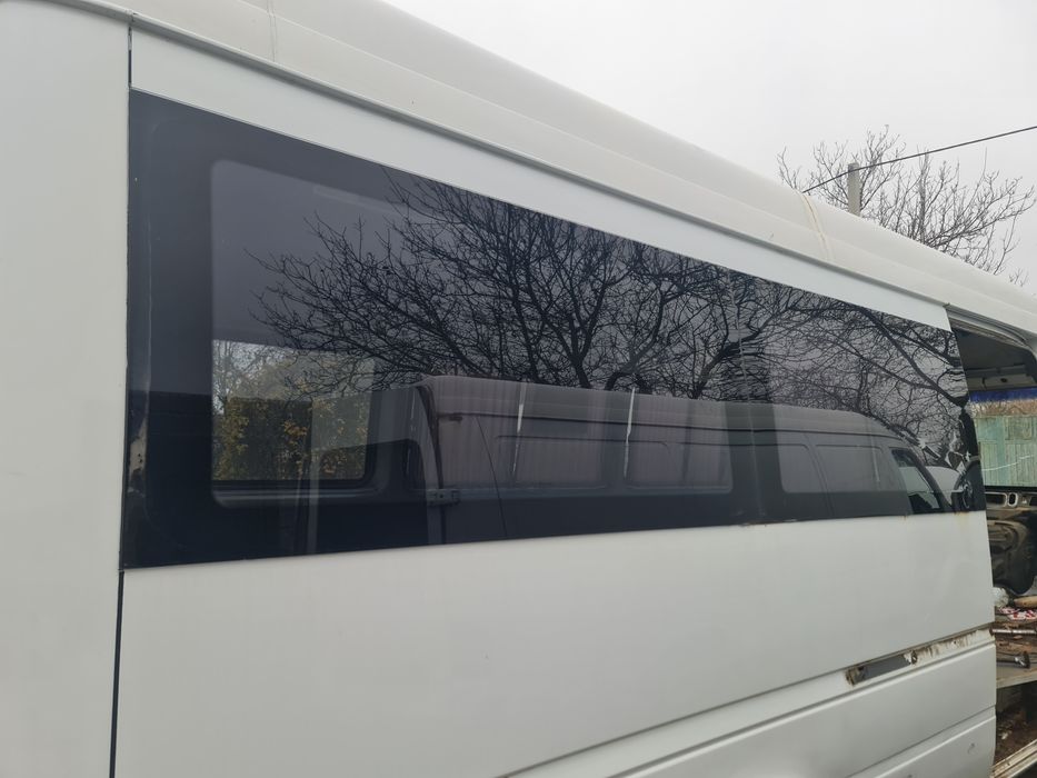 Скло, остекління бокове Mercedes Benz Sprinter 903, VolkswagenLT28