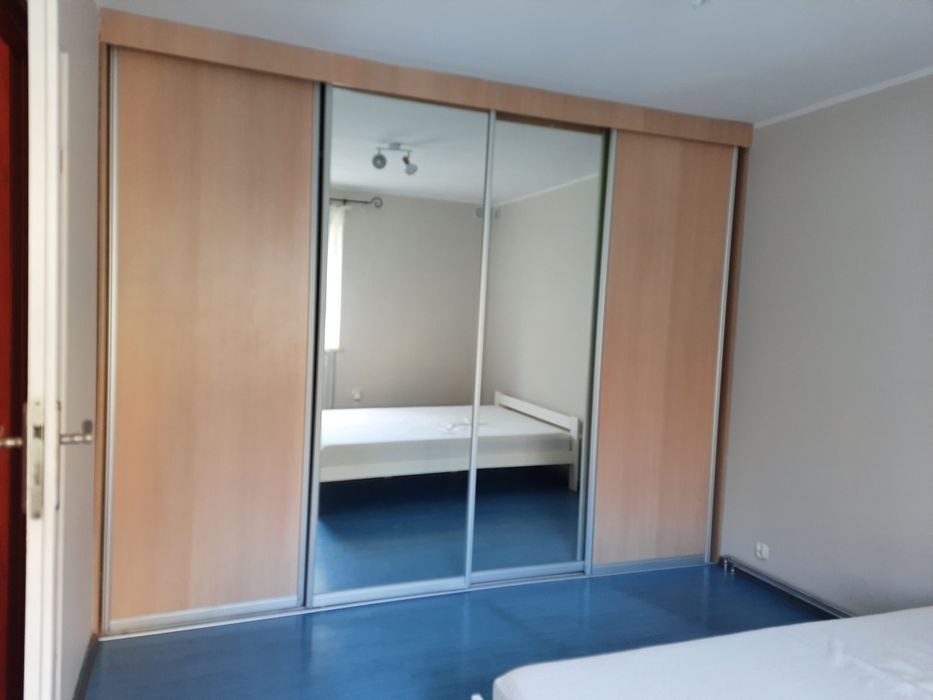 Szafa wnękowa z lustrami