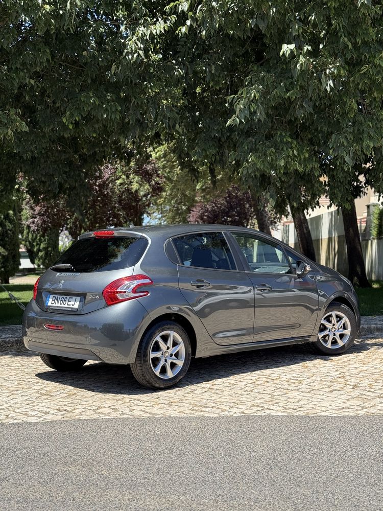 Peugeot 208 1.2 vti style
