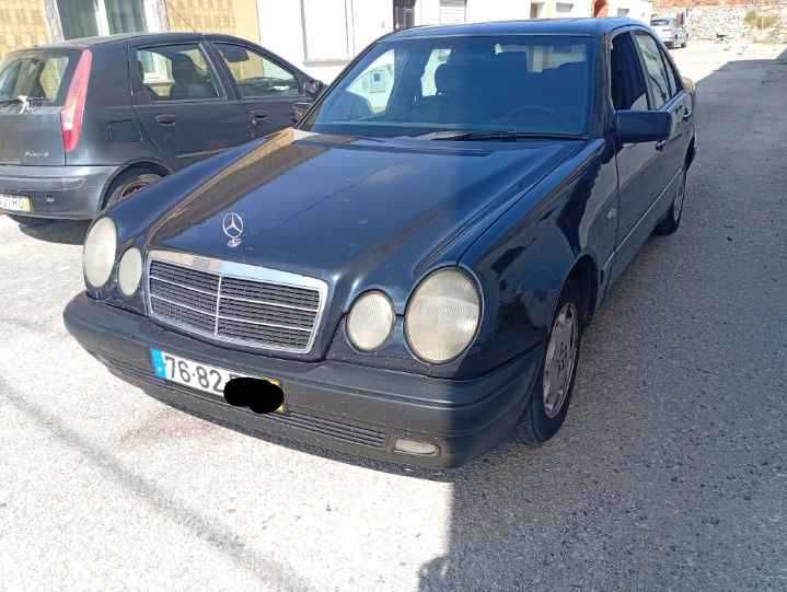 Mercedes E220 disel aceito trocas