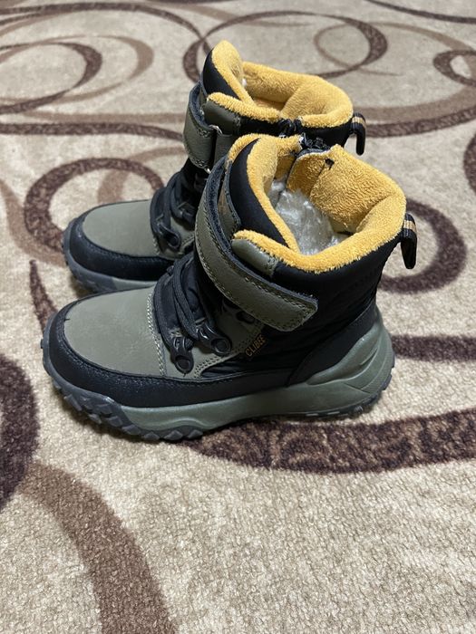 Продам зимові чоботи на хлопчика
