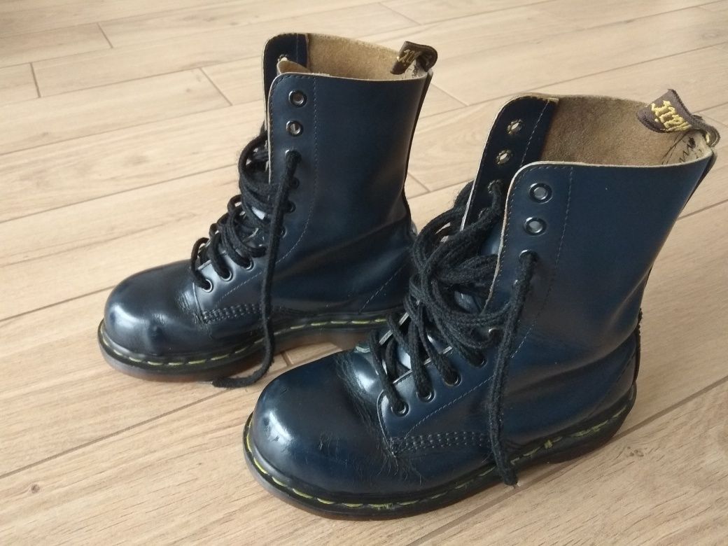 Buty trapery glany Dr Martens z blachą 10 dziurek 36