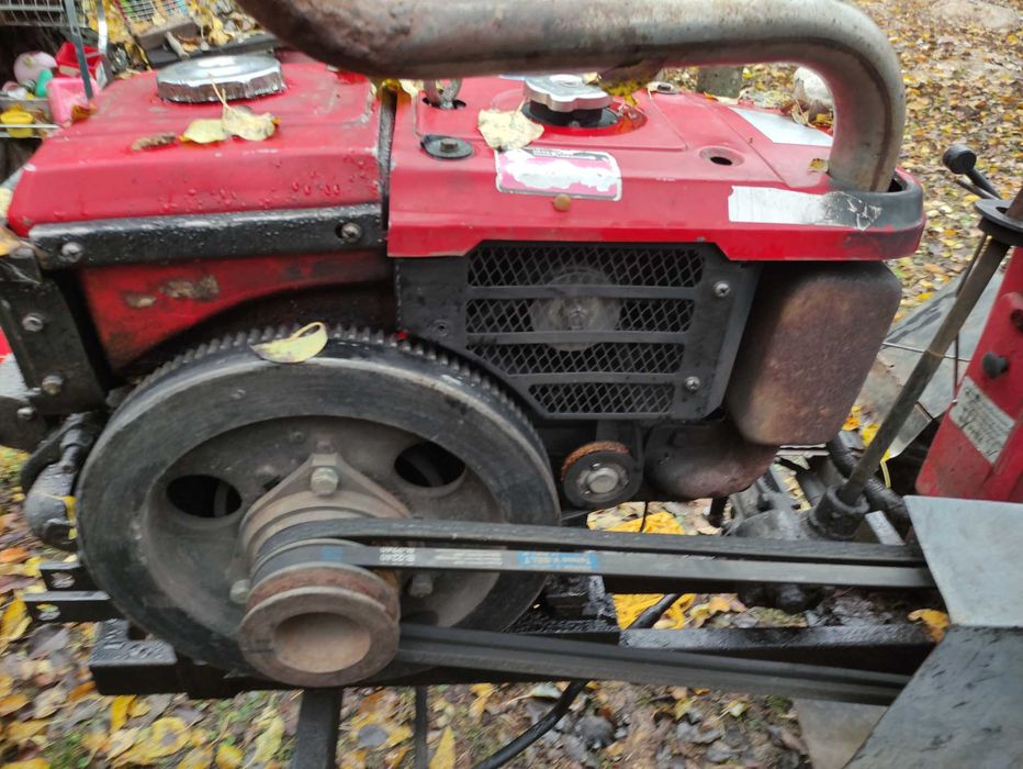 Продам тракторець в гарному стані 42000грн в с.Лантратівка Сум.обл