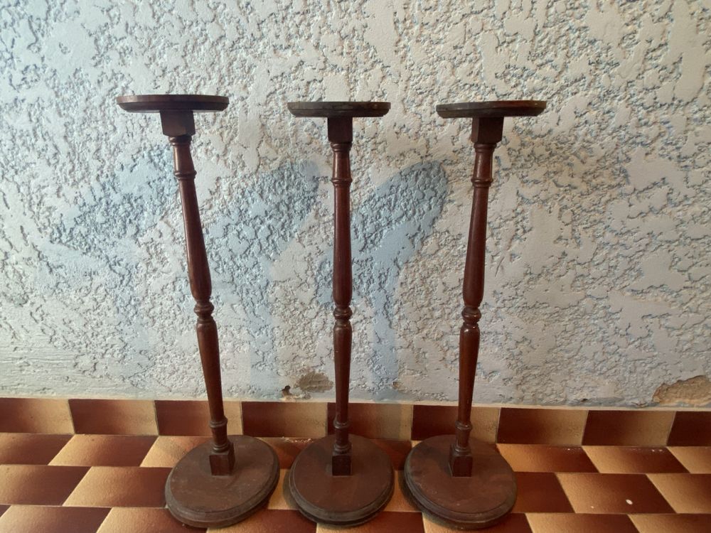 Três Colunas em Madeira para Vasos