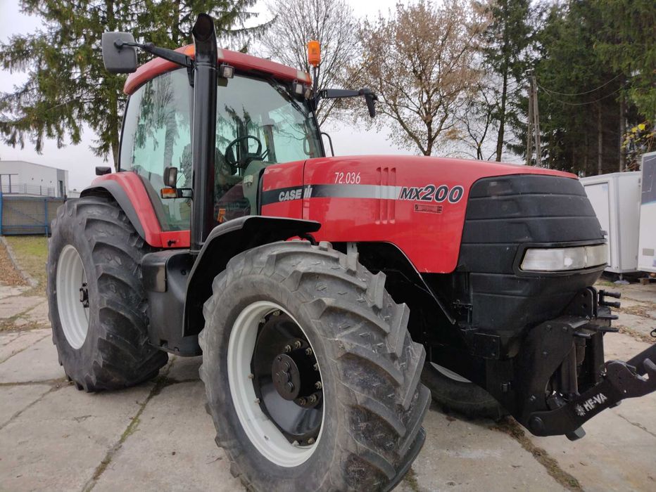 Case Magnum MX 200 z wojska mały przebiieg