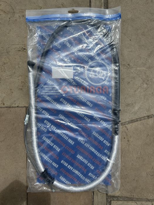 Трос ручного гальма правий Фіат Добло