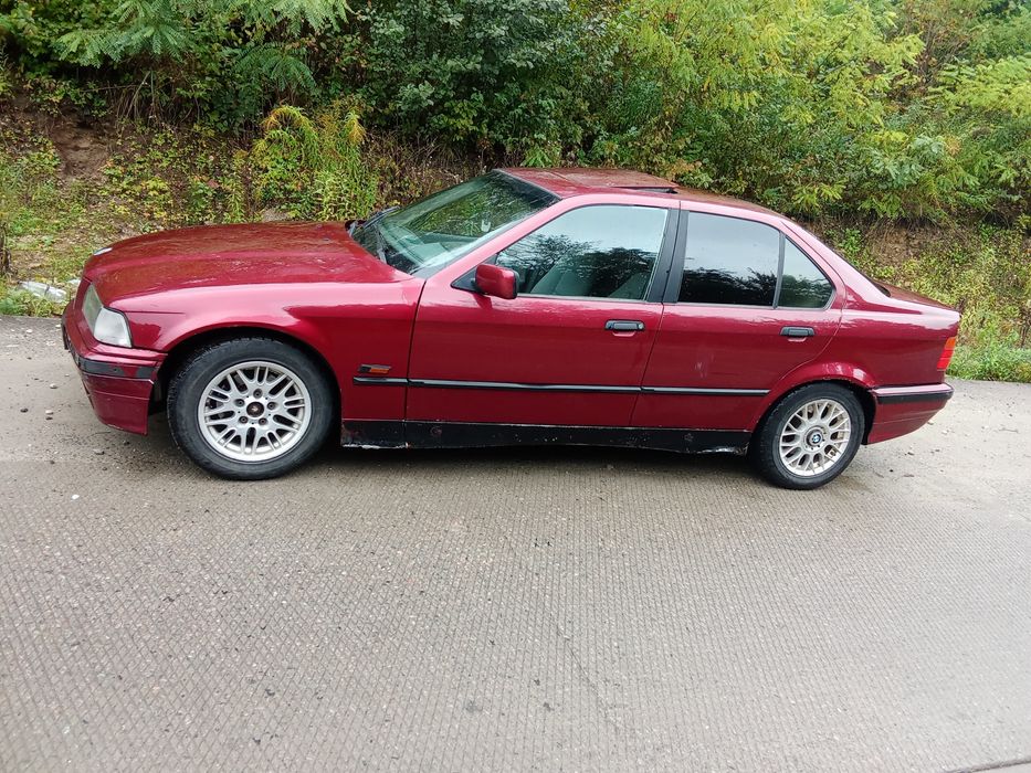 Бмв е36 в робочому стані