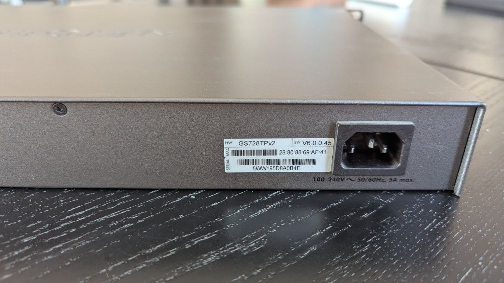 Switch Netgear GS728TPV2 Switch POE