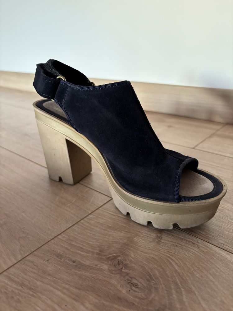 Sandalias salto alto azul N 36