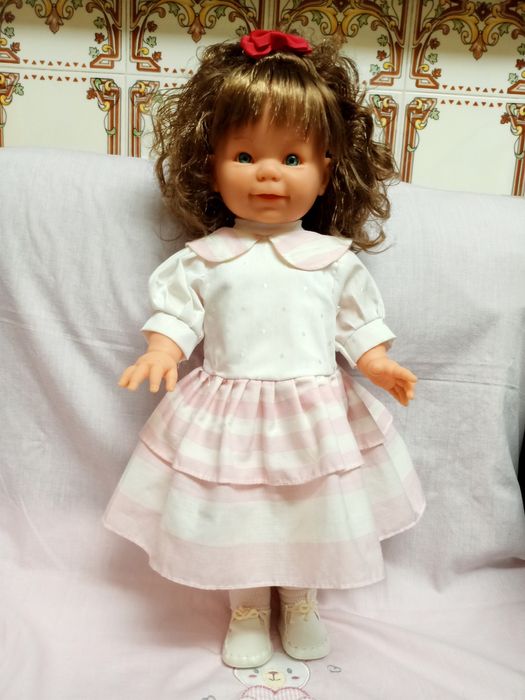 Antiga boneca de coleção