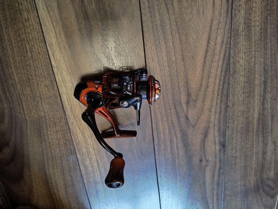 Kołowrotek spinningowy