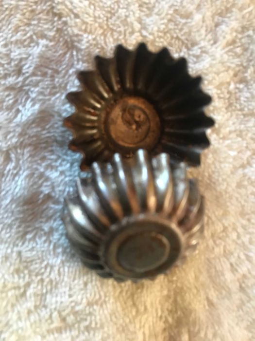 Формы корзиночек, трубочек, венчик  для теста, ножи для мясорубки