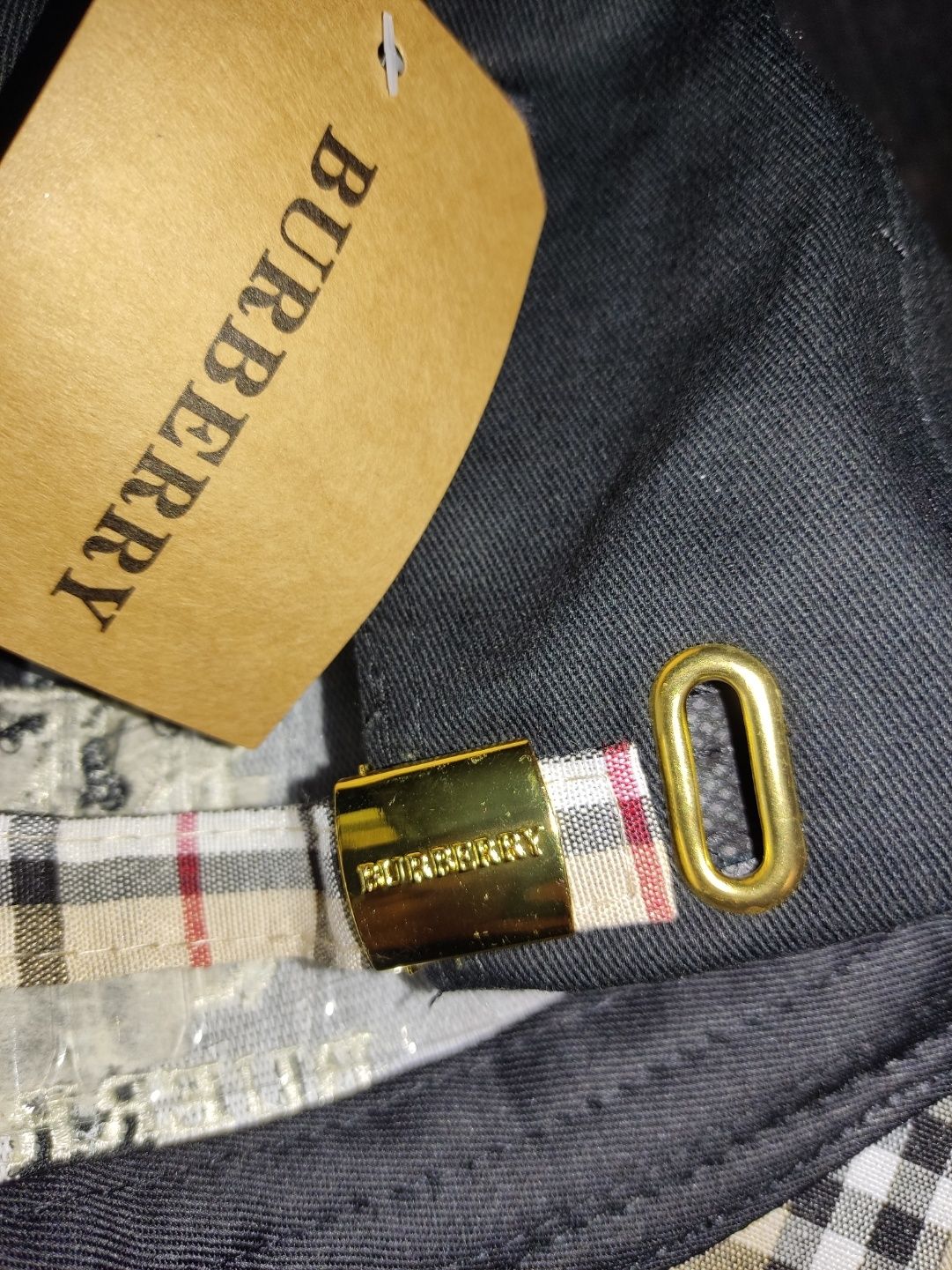 Burberry, барбері кепка