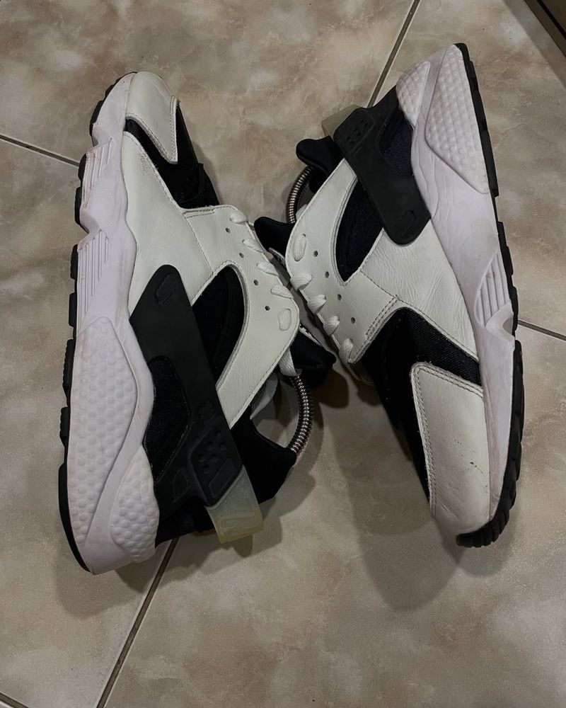 NIKE Air Huarache