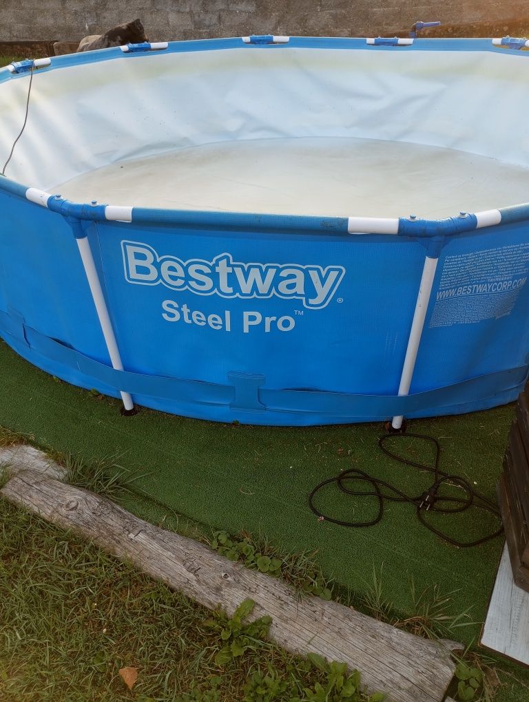 Basen stelażowy Bestwey