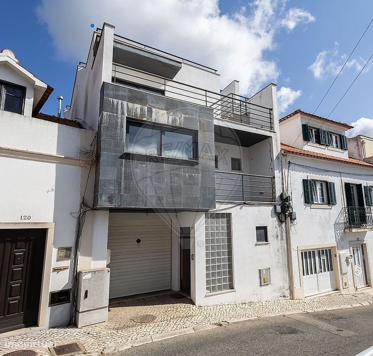 Moradia T4 para venda