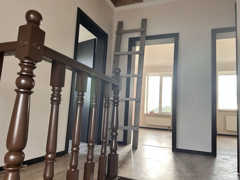 Продам будинок в центрі смт Велика Димерка