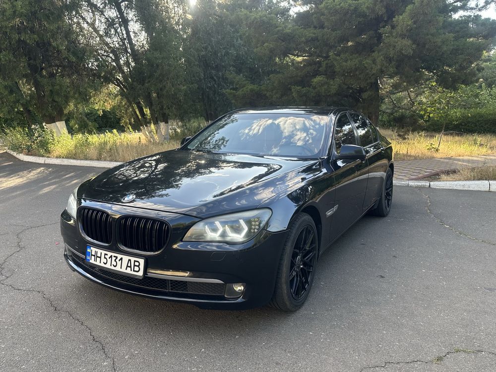 BMW 7  дизель. 740xDrive повний привід