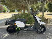 Scooter Electrica 125 Silence S03