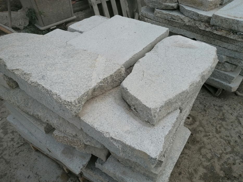 Vários tipos de pedra antiga