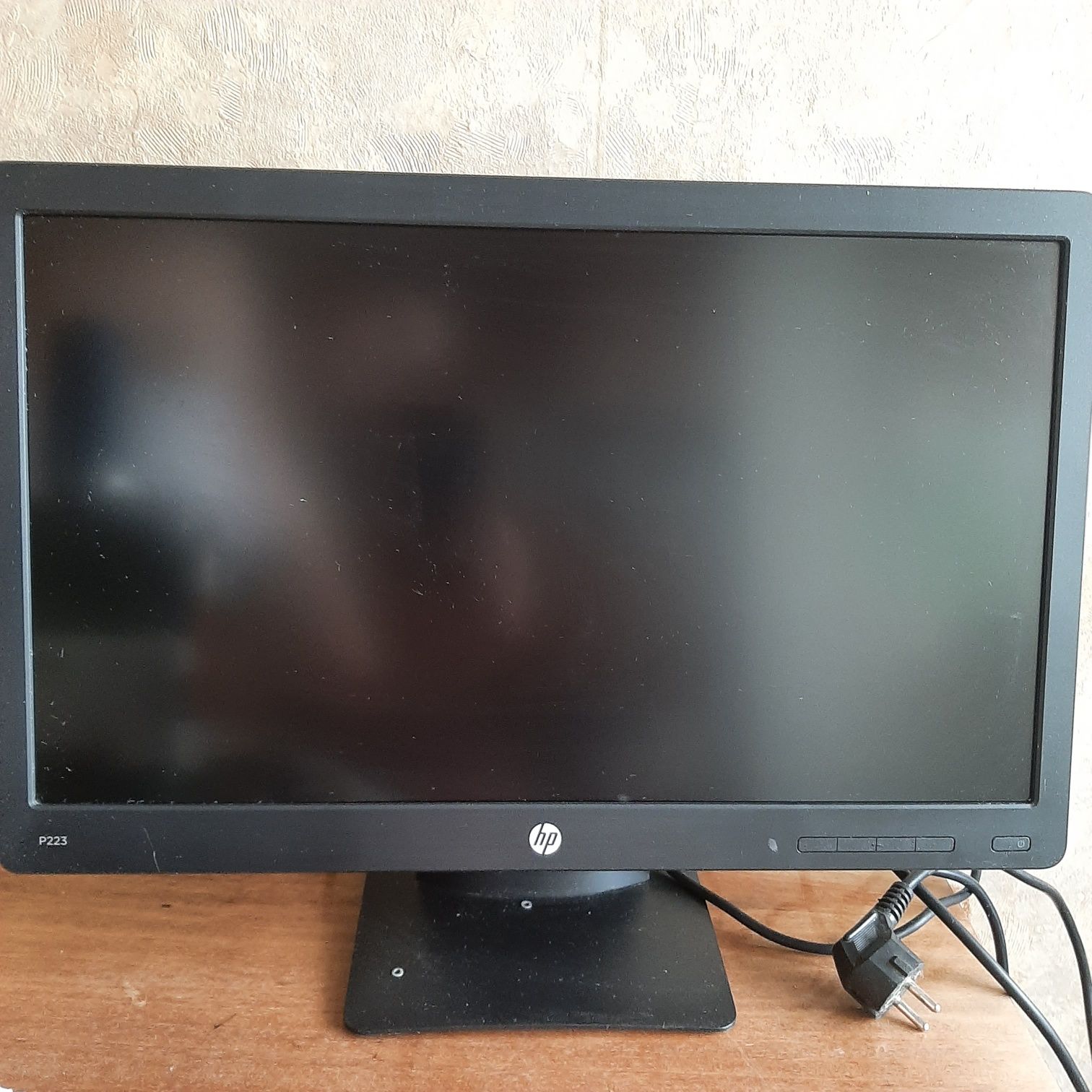 Монитор HP ProDisplay P223