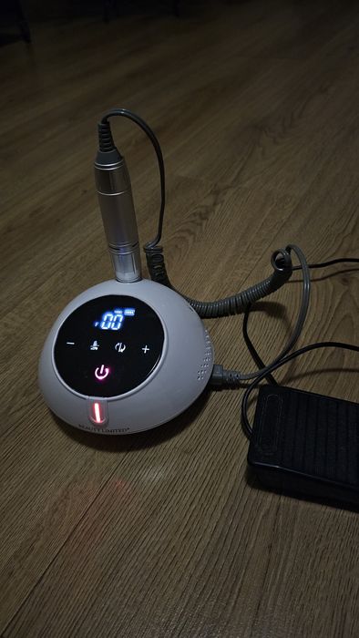 Фрезер акумуляторний