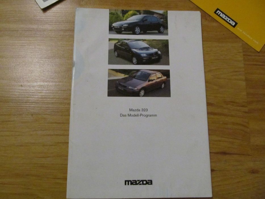 Prospekty Katalogi Mazda Lata 90