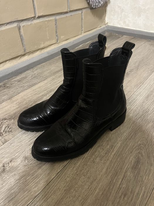 Чорні ботинкі BALDININI