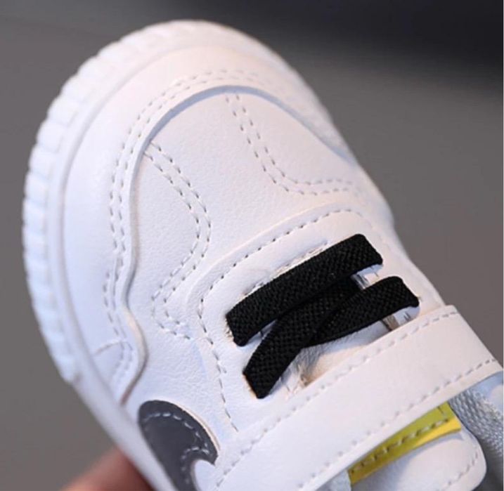 Кросівки дитячі 18 22 24 розмір