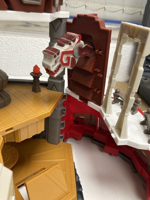 Castelo Gormiti usado