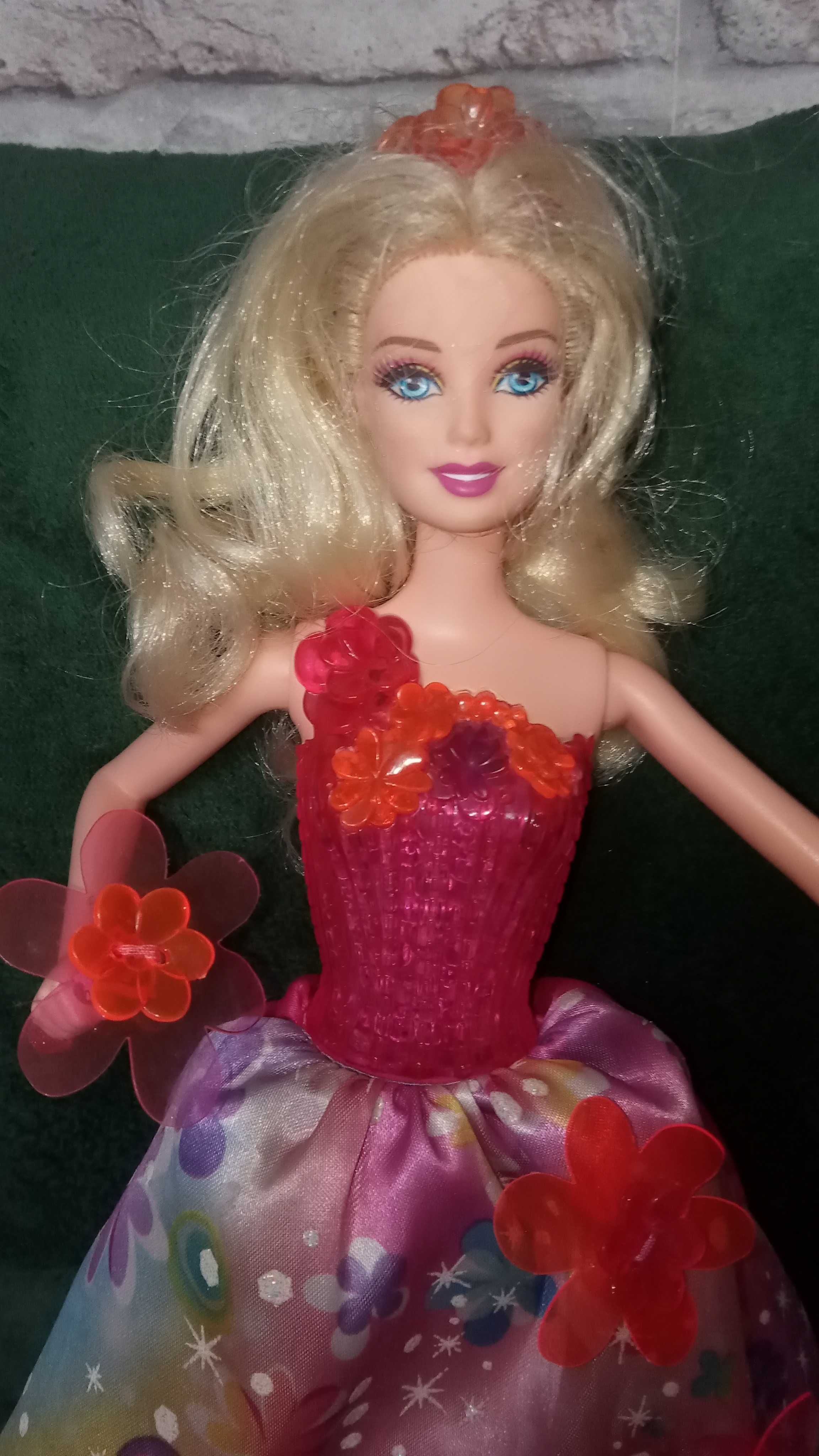 Na Mikołaja Nowa Barbie i tajemnicze drzwi gra i spiewa w języku polsk