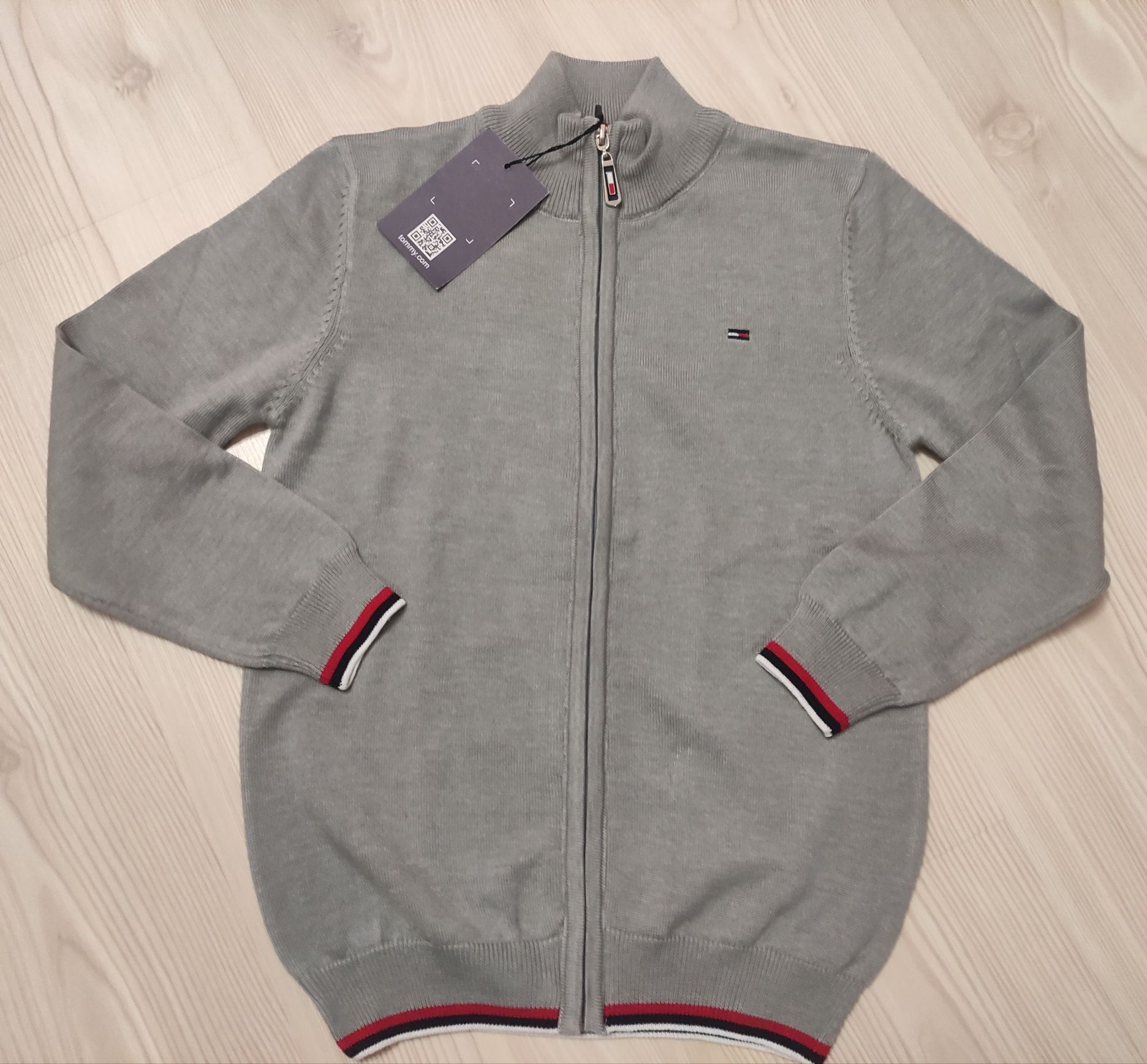 NOWY sweterek Tommy Hilfiger r.128/134 cm