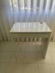 Mesa secretaria c/ gaveta branca