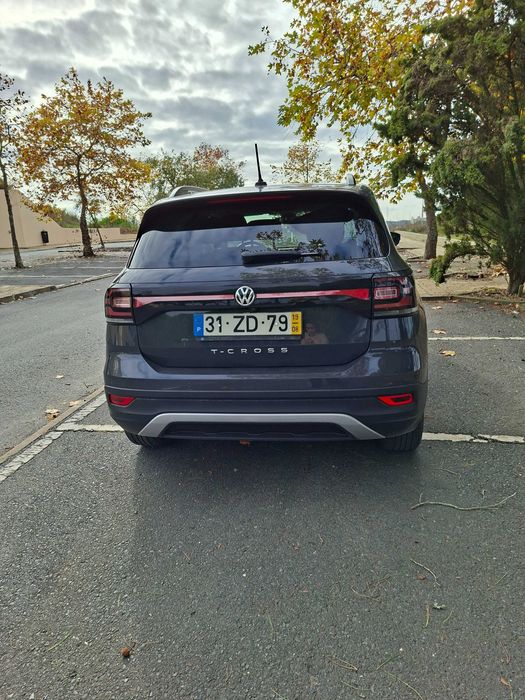 VW T cross Cizento