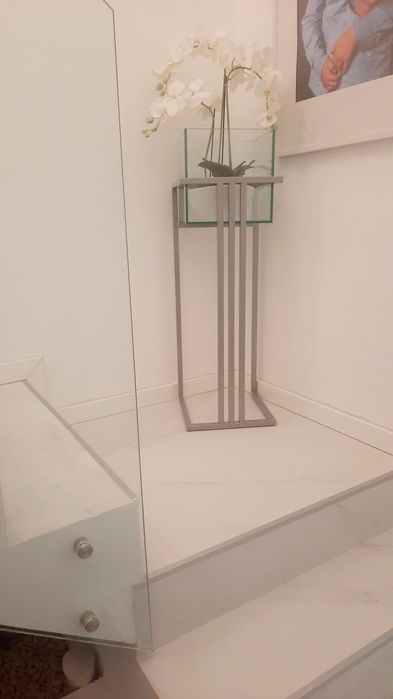 Mobiliário e decoração em metal