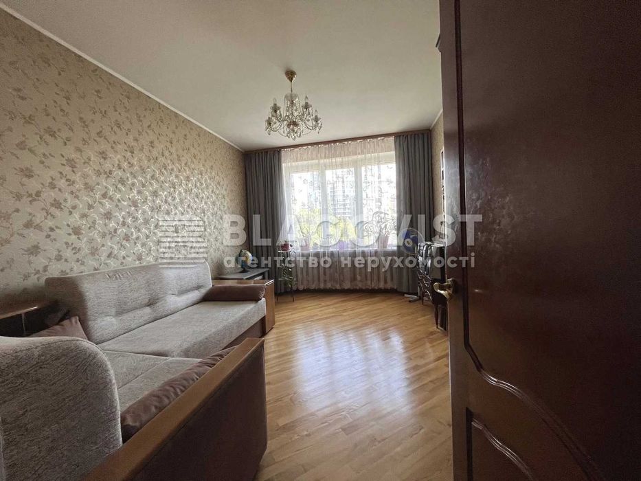 Продаж 3-х кімн Старонаводницька 8, Печерськ ,Центр