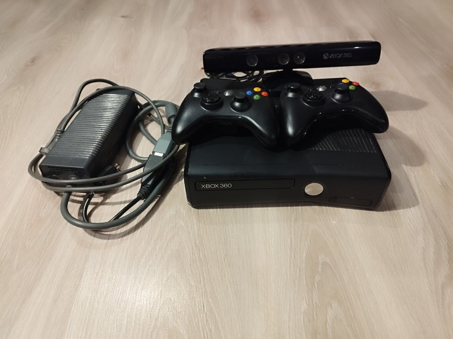 Xbox 360 slim 500GB RGH + kinect