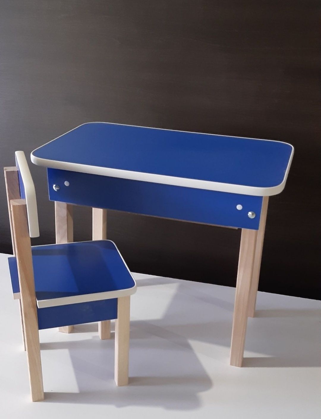 Дитячий стіл та стільчик детский столик и стульчик стол с нишей парта