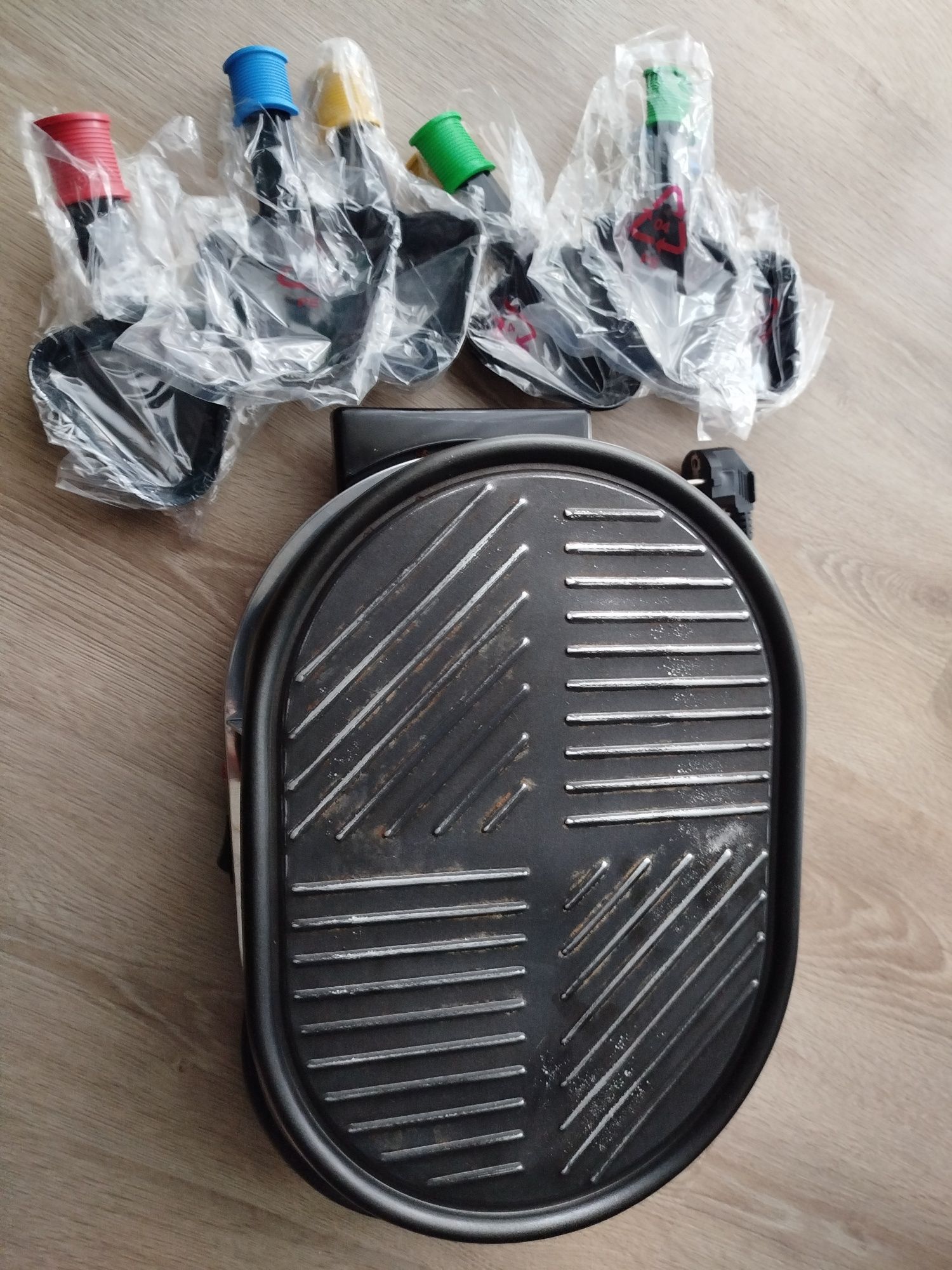 AFK Grill elektryczny 1500W z nowymi 8x łopatkami