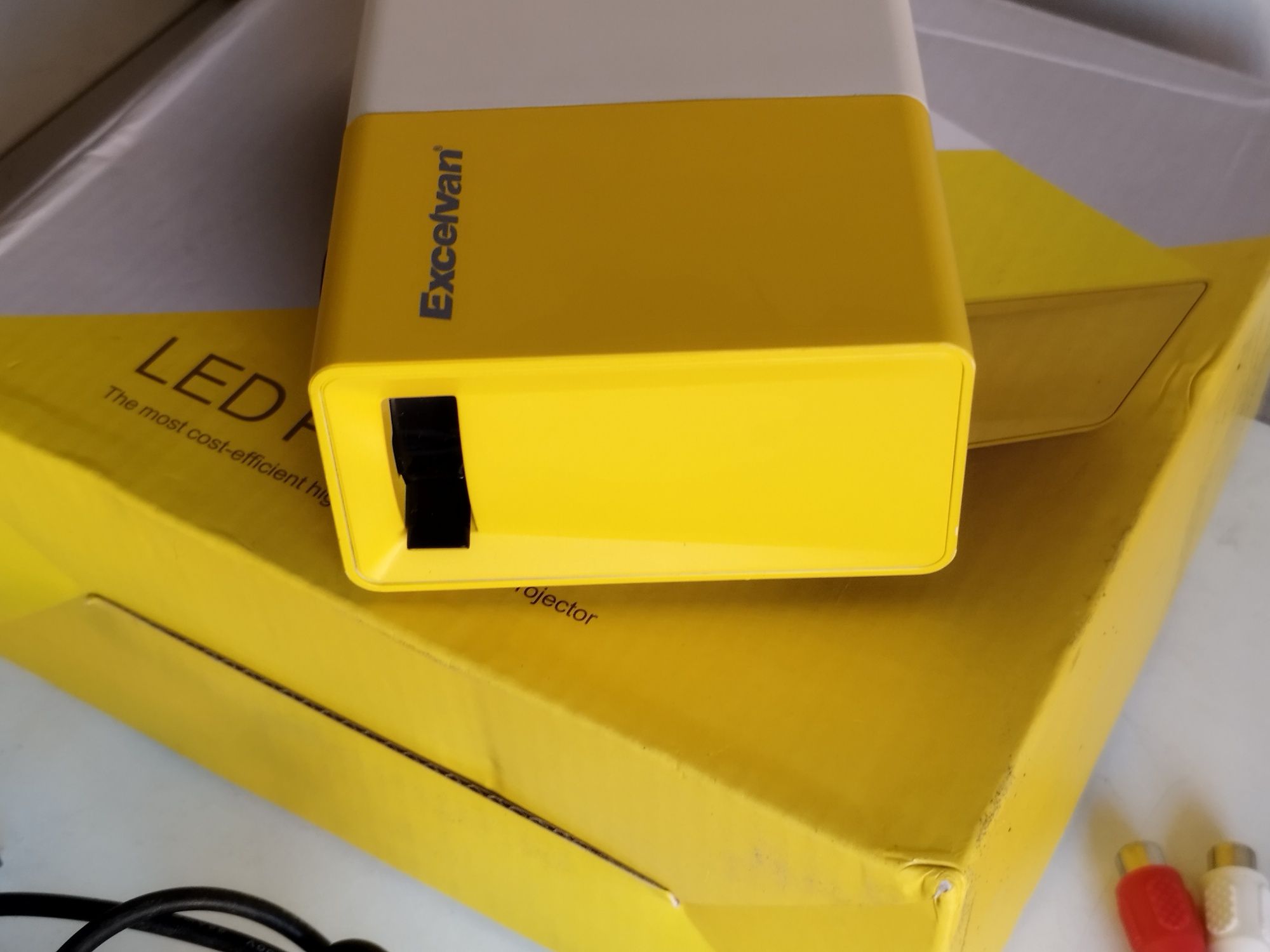 Projector Led Pequeno