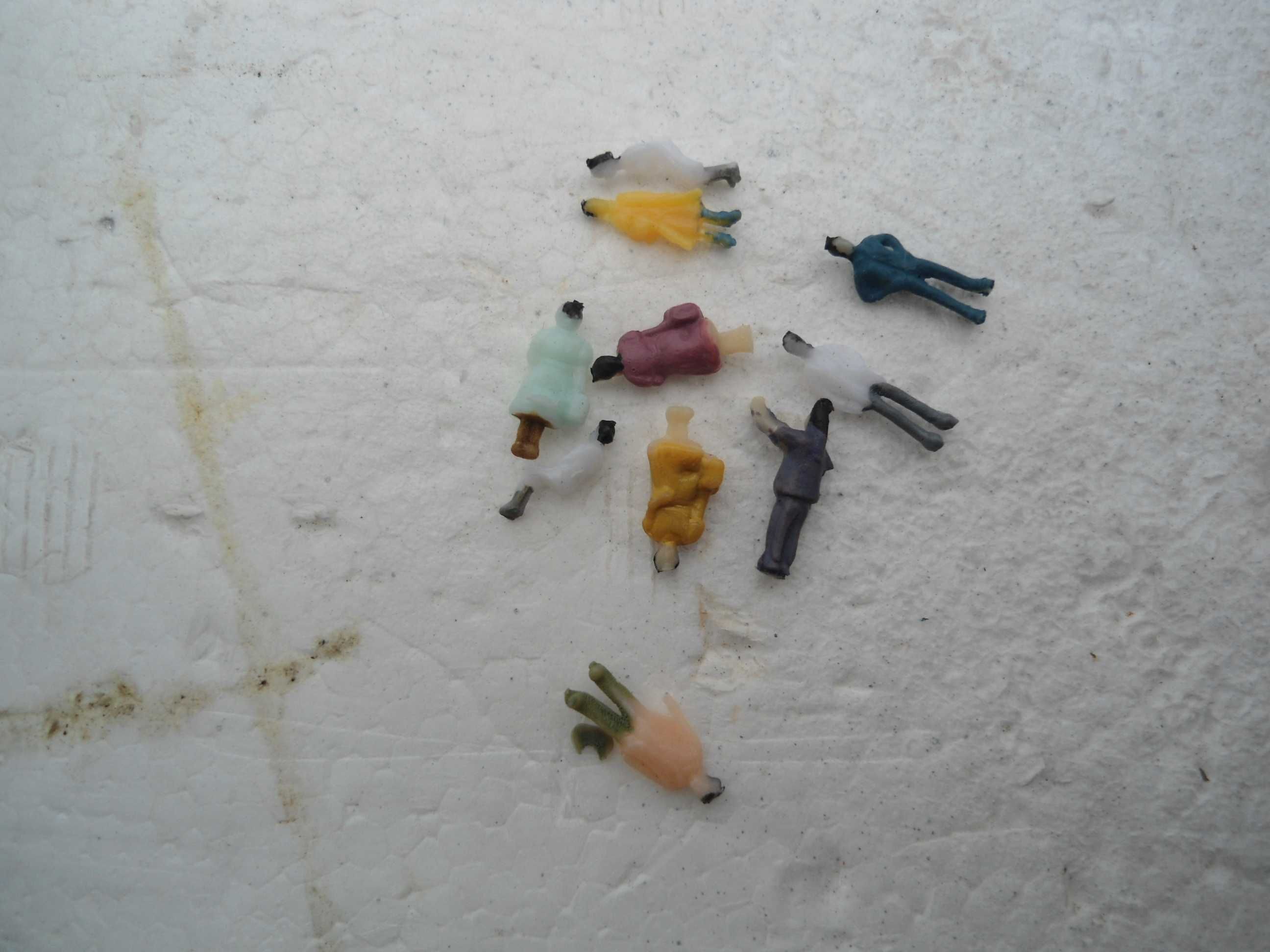 1:160 Lote de 25 bonecos para maqueta comboio