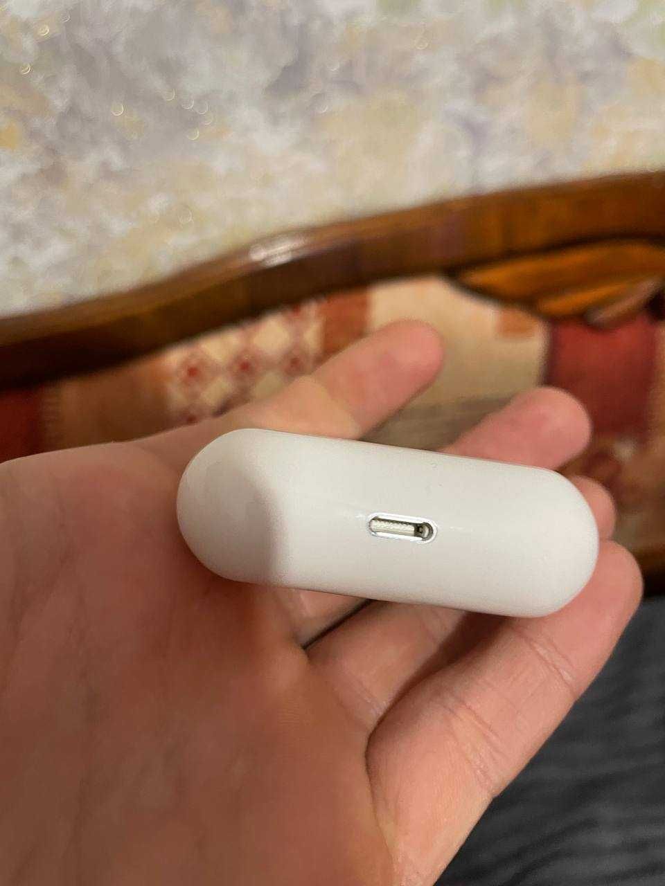 Продам свої навушники Apple Airpods pro