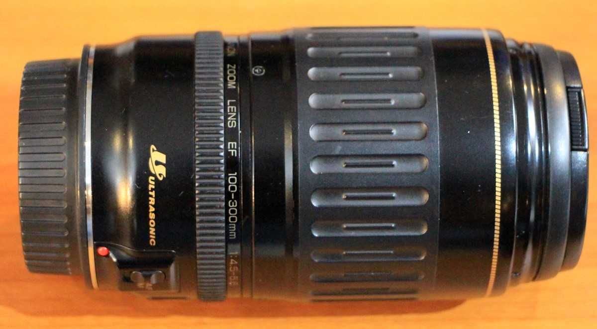 Canon EF 100-300mm f4.5-5.6 USM