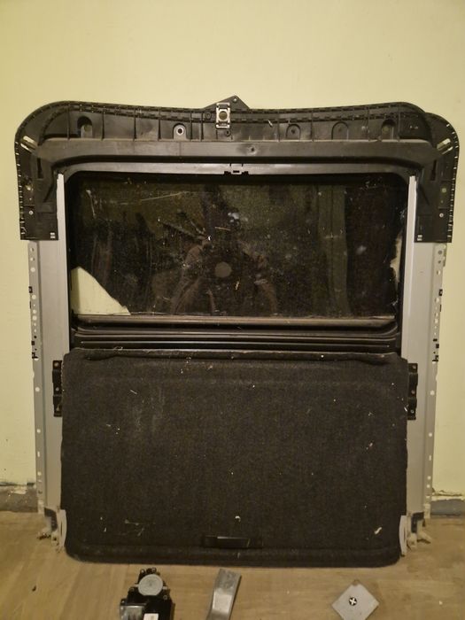 Люк без скла mazda cx7 2.3  з мотором