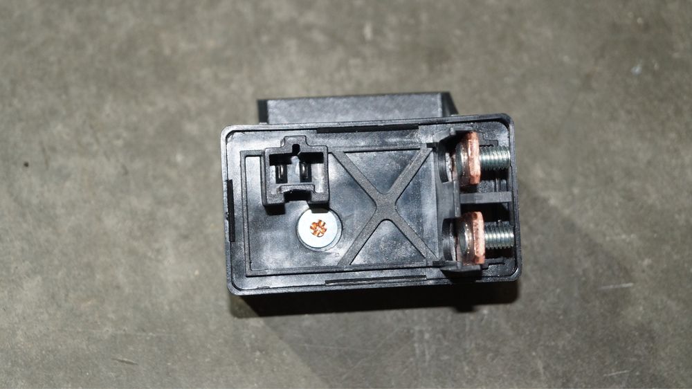 Реле АКБ додаткового акумулятора блок спрінтер Sprinter W906 W907