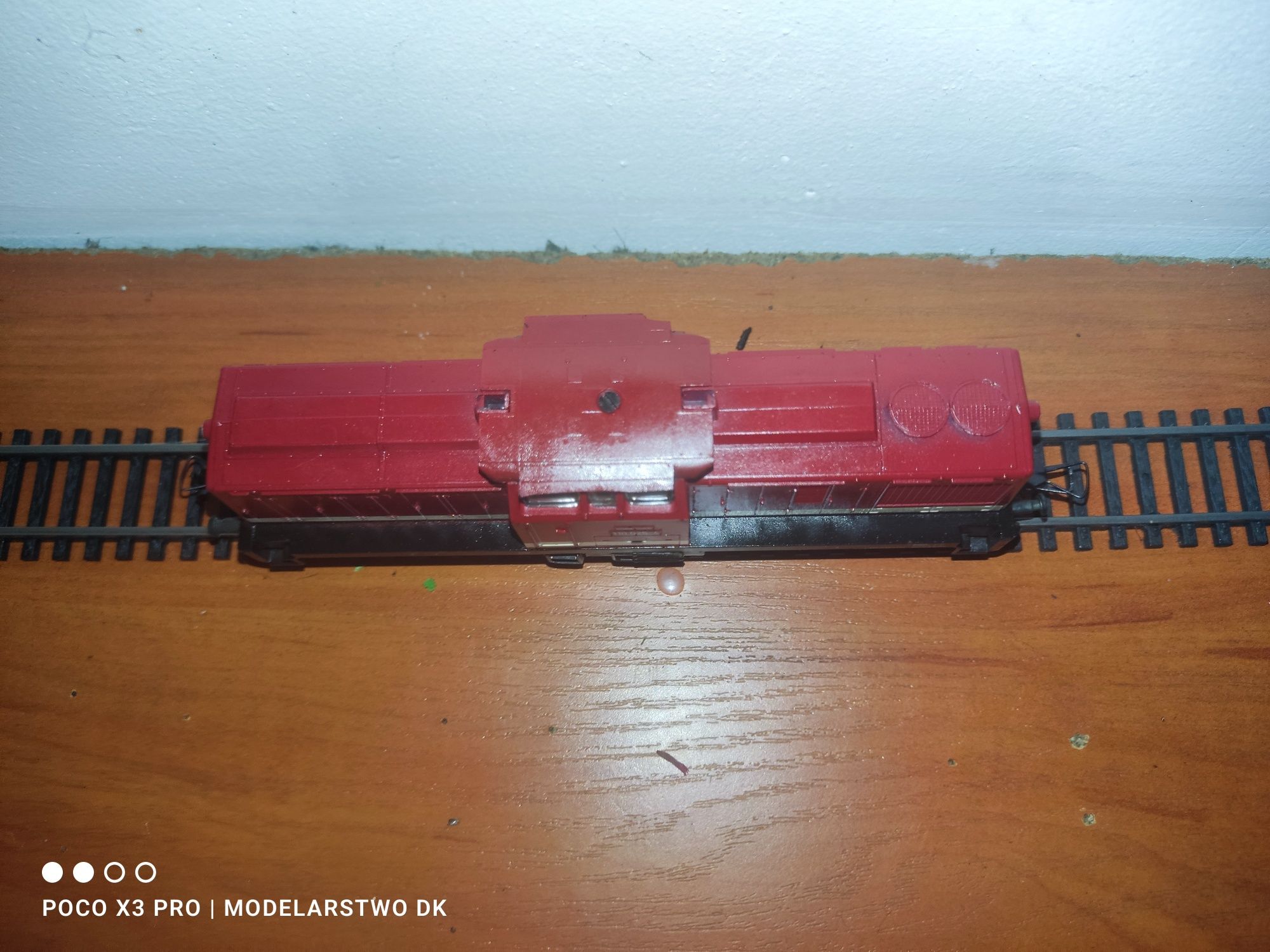 Piko oświetlony spalinowóz Br110 w skali H0 1:87 kolejka makieta
