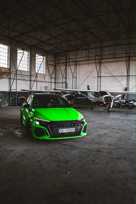 Wypożyczalnia samochodów Audi RS3 wynajem rent a CAR auto do ślubu