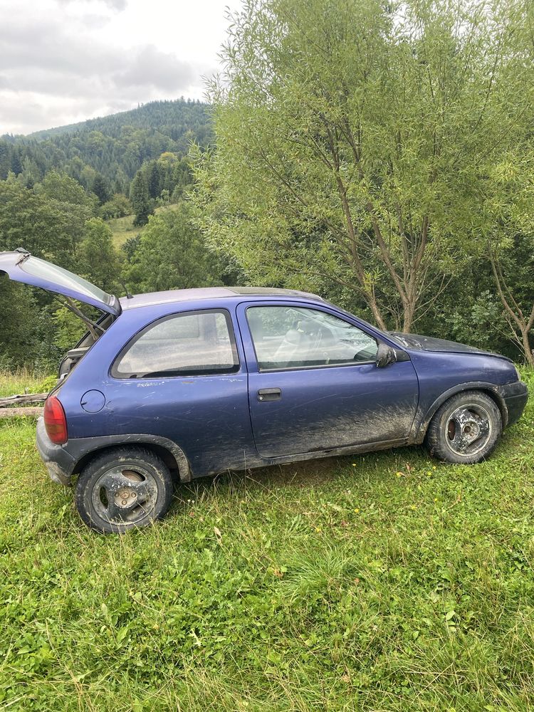 Продам опель корсу Б. 97 р 1,5 ТД