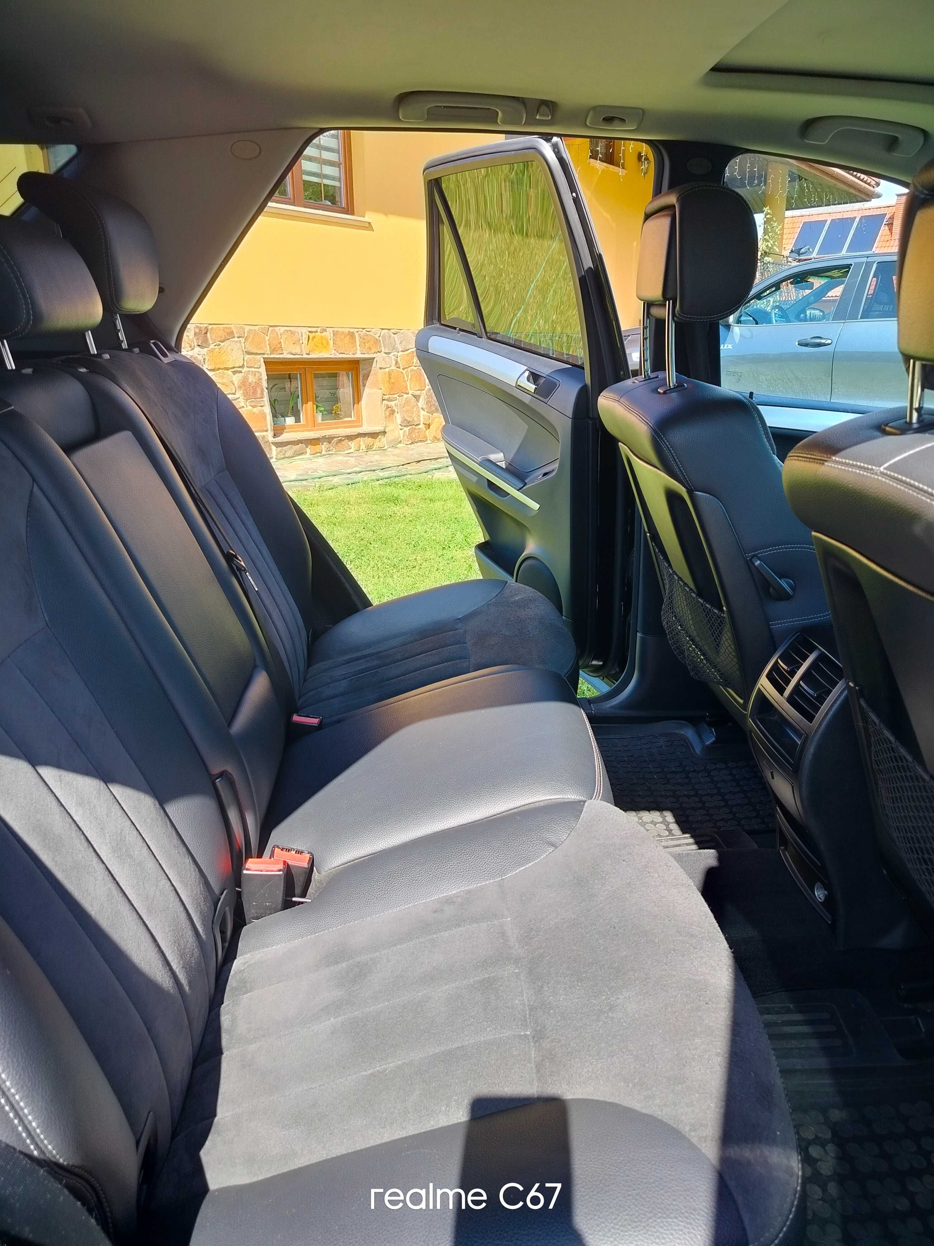 samochód MERCEDES ML 320